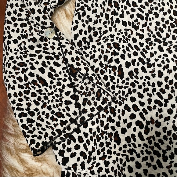 Zara Snow Leopard split neck top - Picture 4 of 7